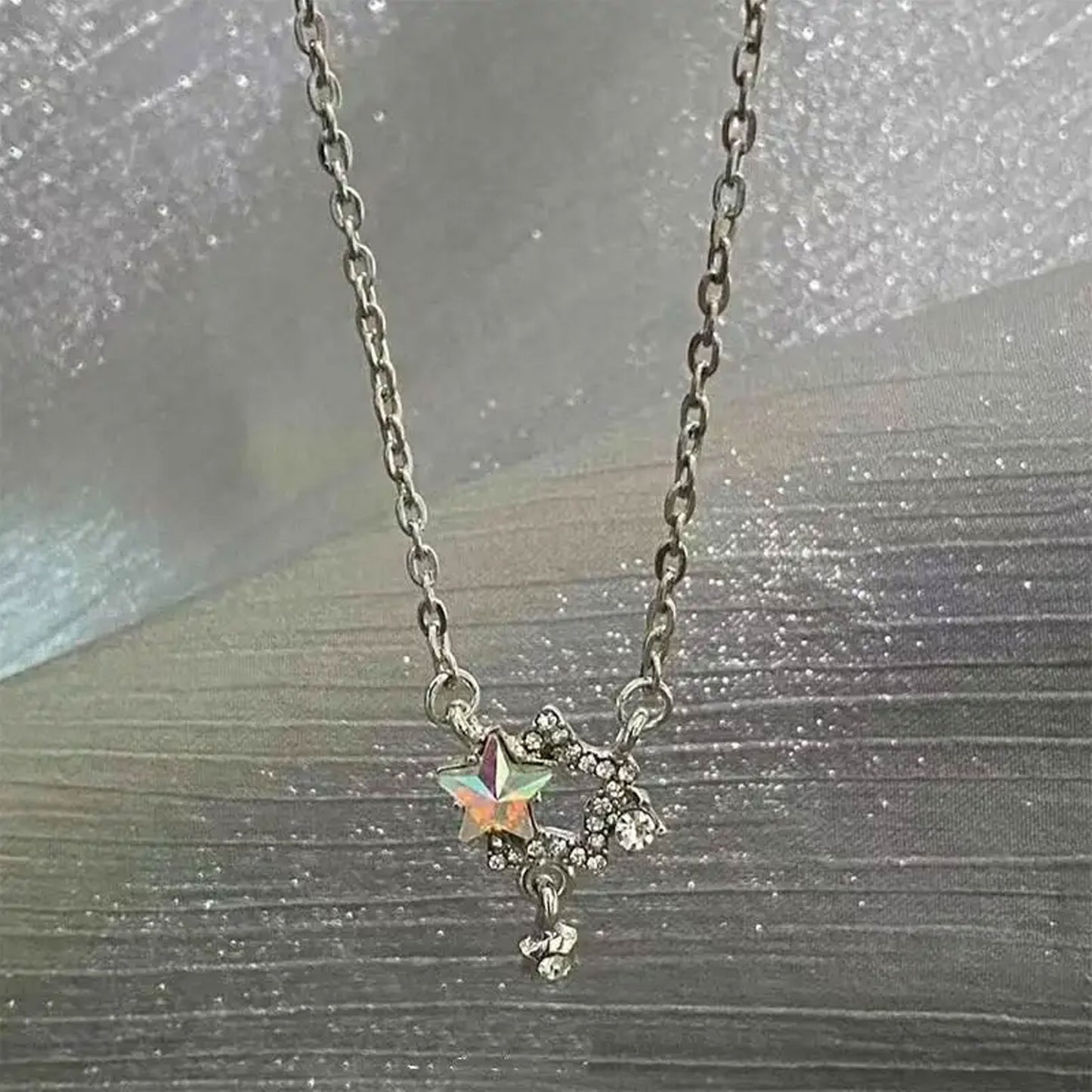 Unique Star Pendant Necklace - Elegant, Sweet & Versatile Gift Piece - Kabukis