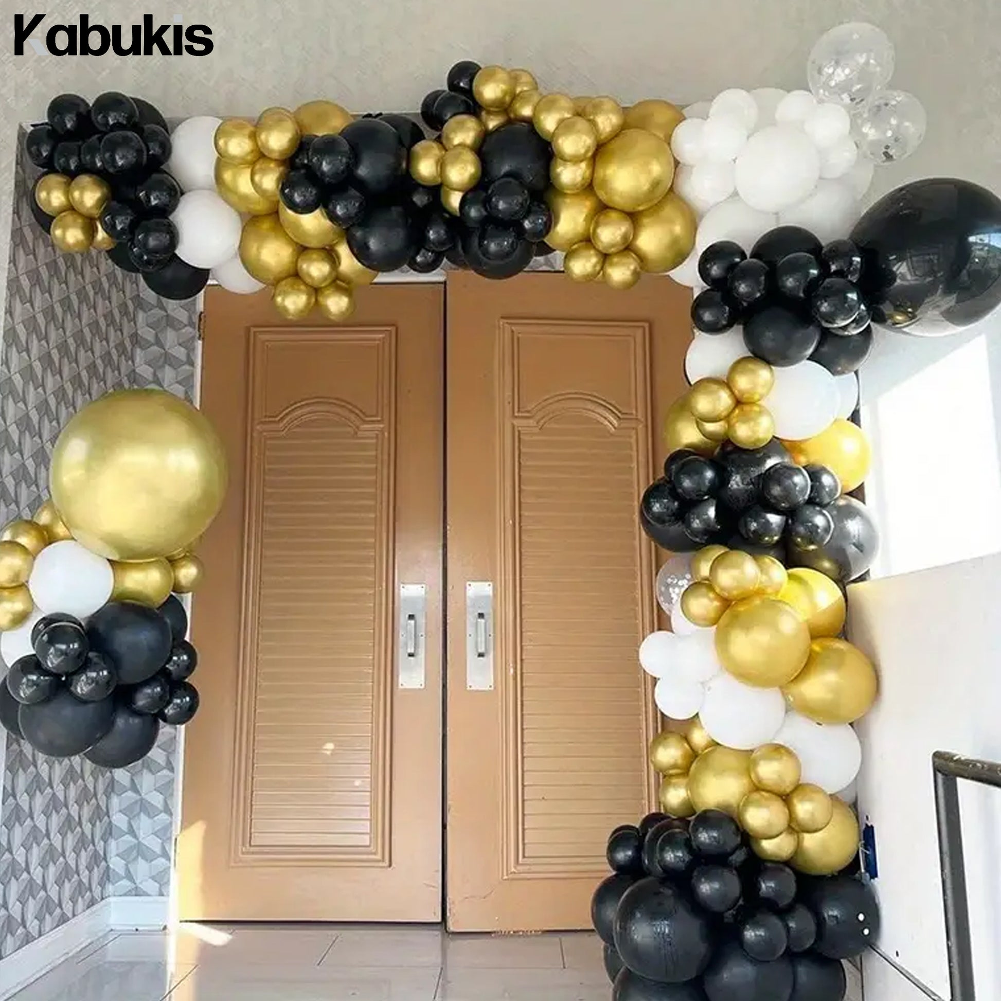 Kabukis 50 Piece Black and Gold Birthday Balloons with Confetti Inside - Kabukis