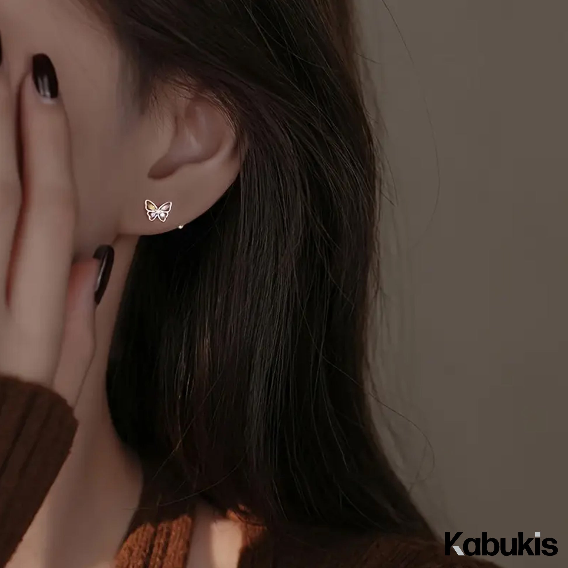 Kabukis Elegant Butterfly Stud Earrings - Korean Style with Rhinestones - Kabukis